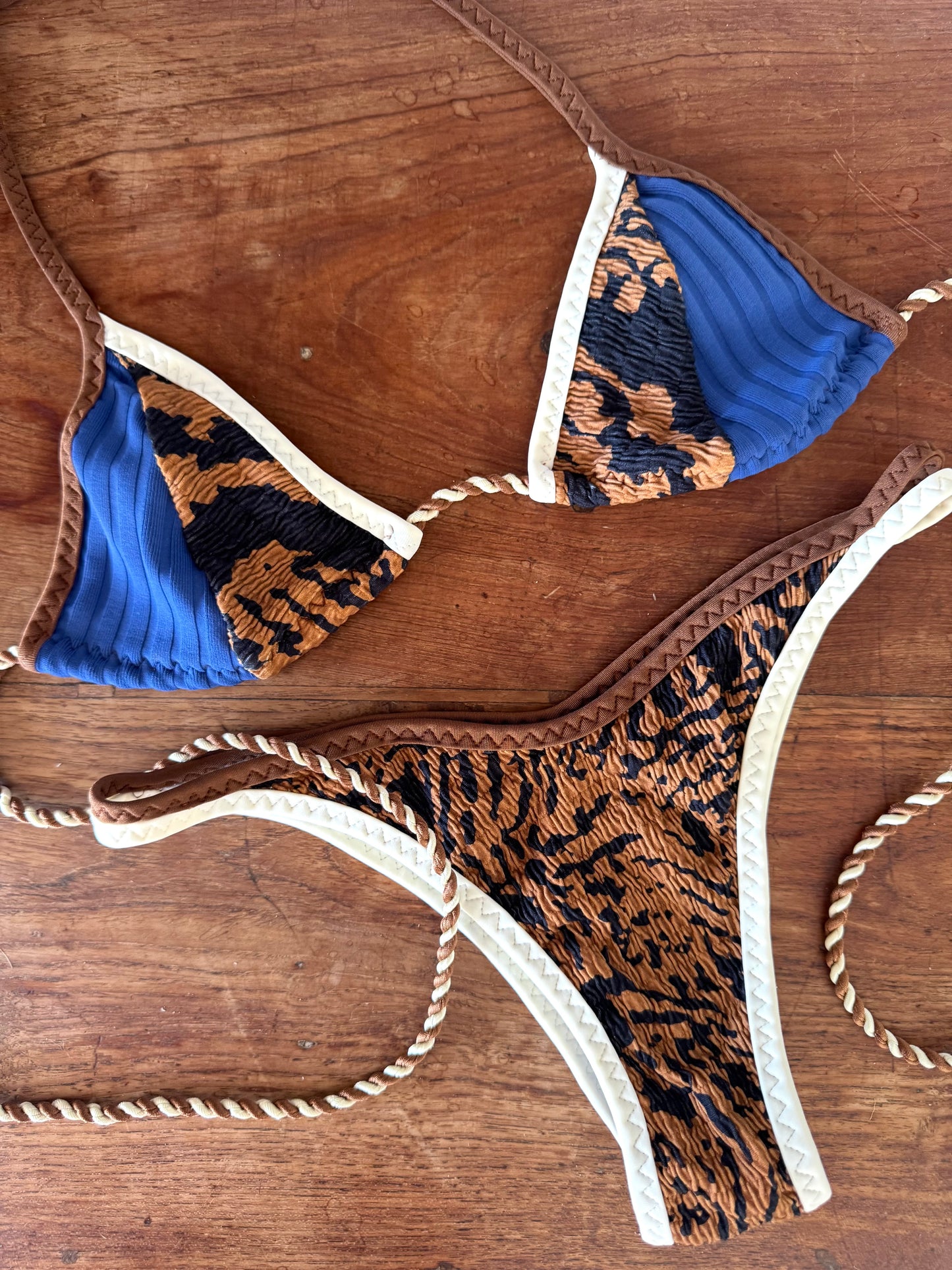 Quilted Cream Trim Vibrant Tropical Print Bikini Bottom 88